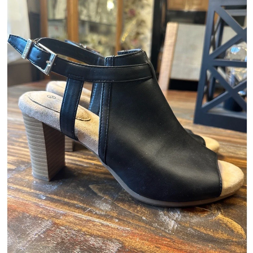 Giani Bernini Ariianna Black Block Heel Sandals Peep Toe Memory Foam Woman 8.5M - Picture 1 of 12